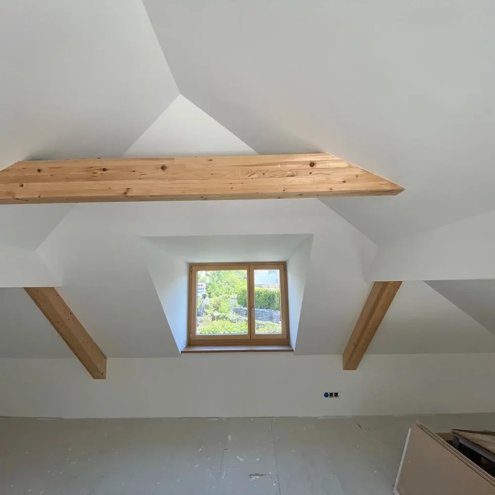 Dachgeschoss energetisch saniert mit Dämmung und Trockenbau