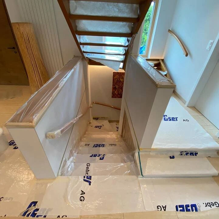 Renovierter Innenraum Treppen