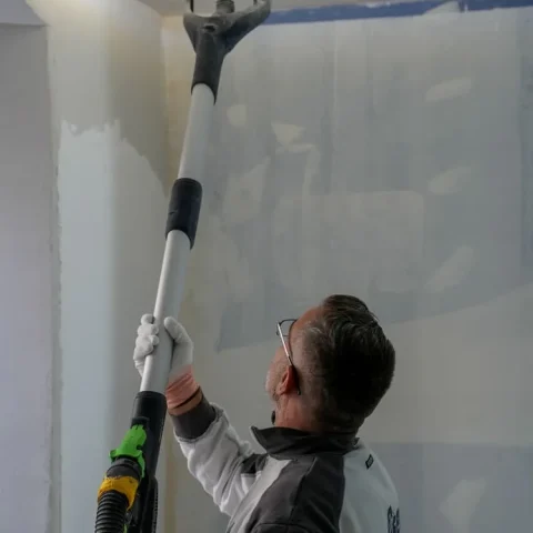 Trockenbau abgehängte Decke staubfrei feinschleifen